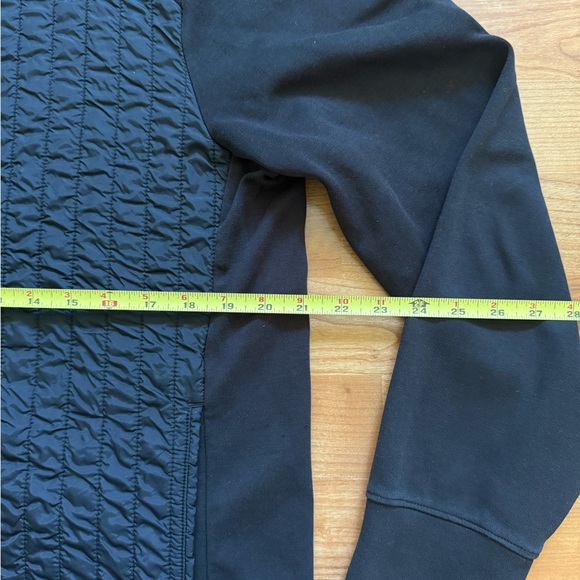 Perry Ellis Men’s Size L Full Zip Pocketed Quilted Black Used Jacket - Picture 4 of 9